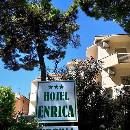 קרביה Hotel Enrica מראה חיצוני תמונה