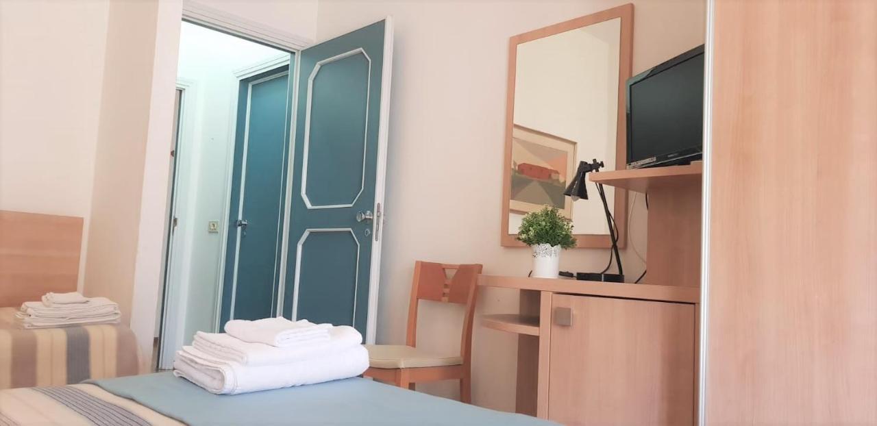 קרביה Hotel Enrica מראה חיצוני תמונה