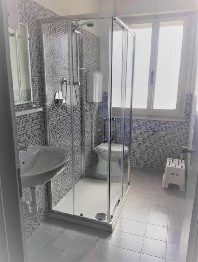 קרביה Hotel Enrica מראה חיצוני תמונה