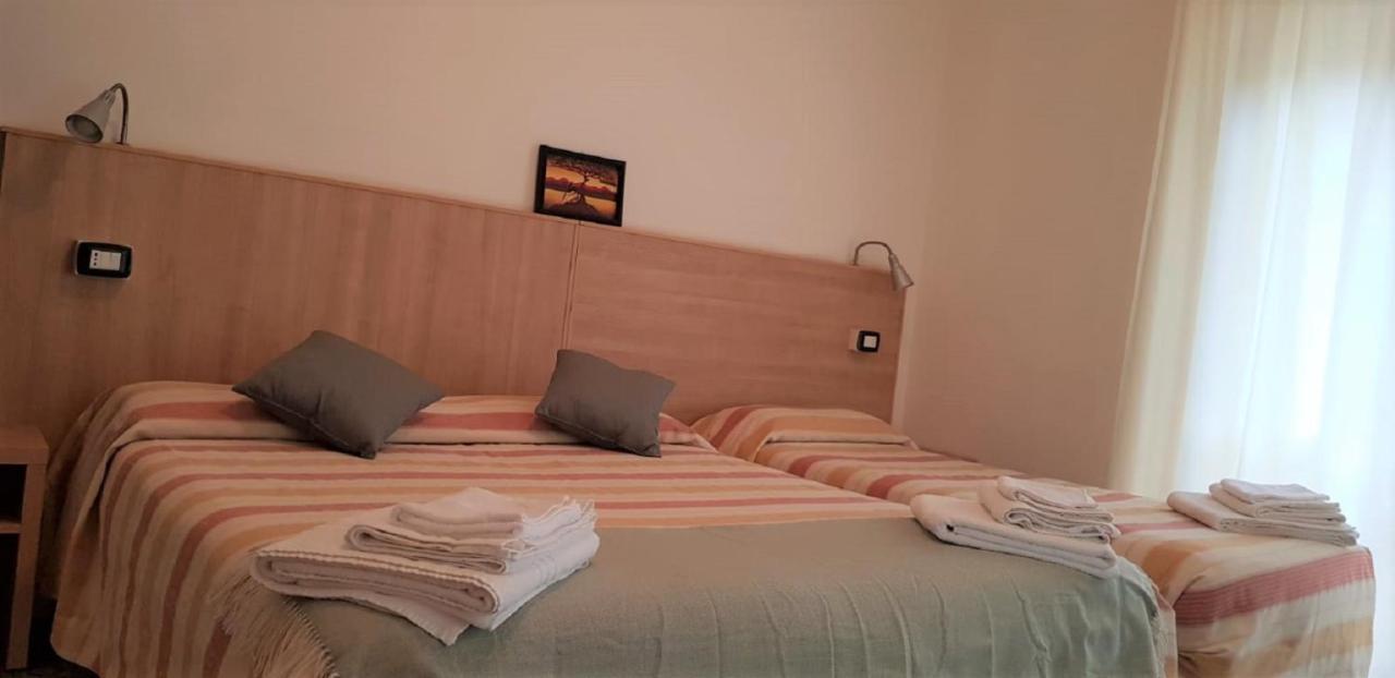 קרביה Hotel Enrica מראה חיצוני תמונה