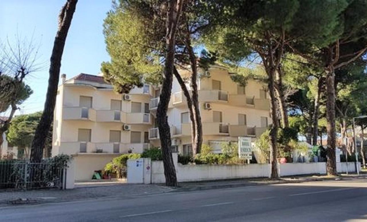 קרביה Hotel Enrica מראה חיצוני תמונה