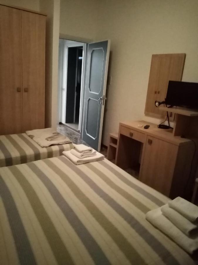 קרביה Hotel Enrica מראה חיצוני תמונה