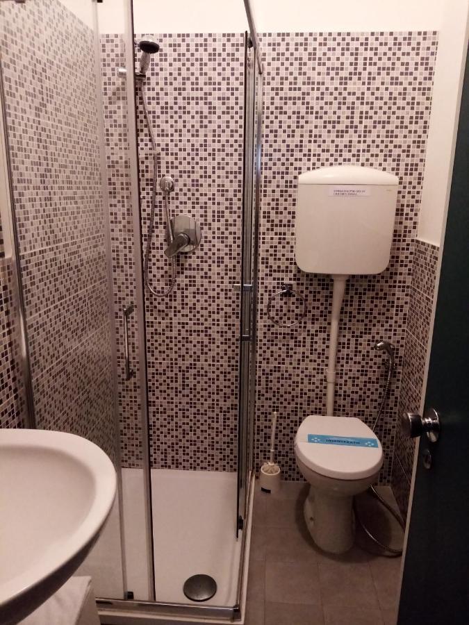 קרביה Hotel Enrica מראה חיצוני תמונה